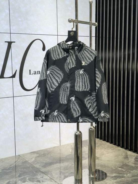 Picture of Louis Vuitton Jackets _SKULVM-3XL12yr47632337